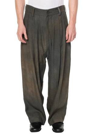 Front Pleats Tapered Trousers