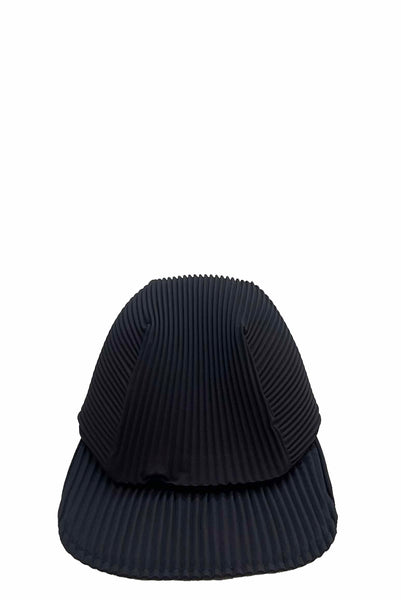 pleats-cap-black_f20acf58-8392