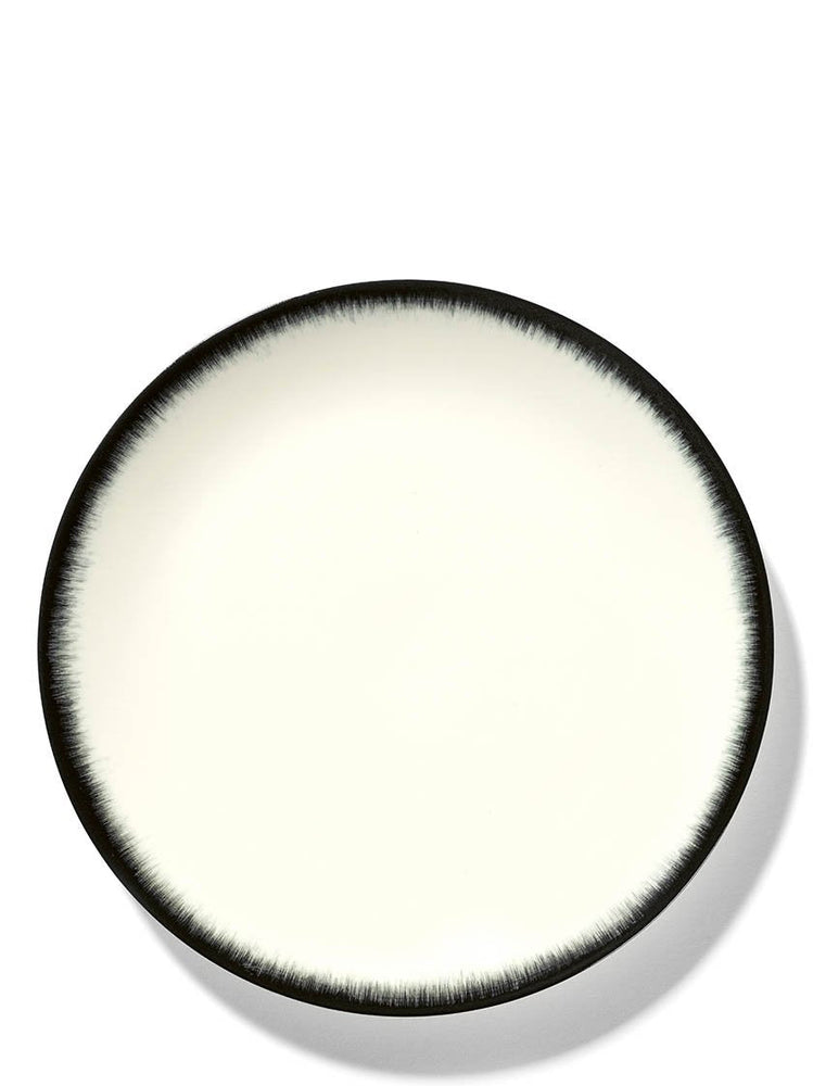 Ann Demeulemeester x Serax 24cm Black plate