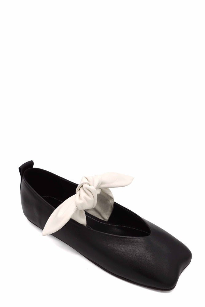 Bo Ballerina Flats Black White