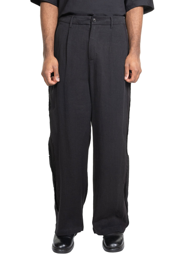 Distressed E Pants Black