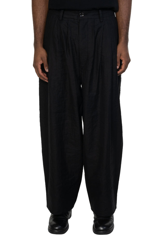 Four Pleated Loose Fitting Pants