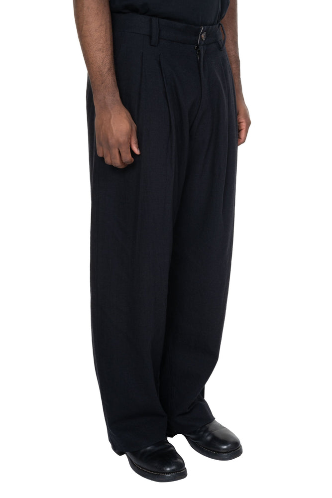 Front Pleat Trousers Black