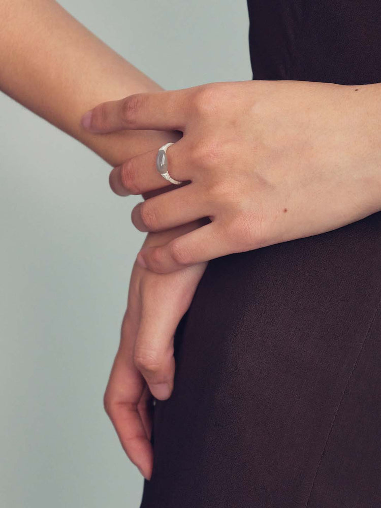 Olio e Aceto Grey Agate Droplet Ring