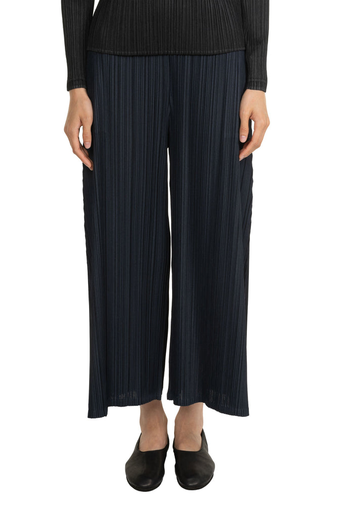 Mellow Pleats Trousers Blue Black