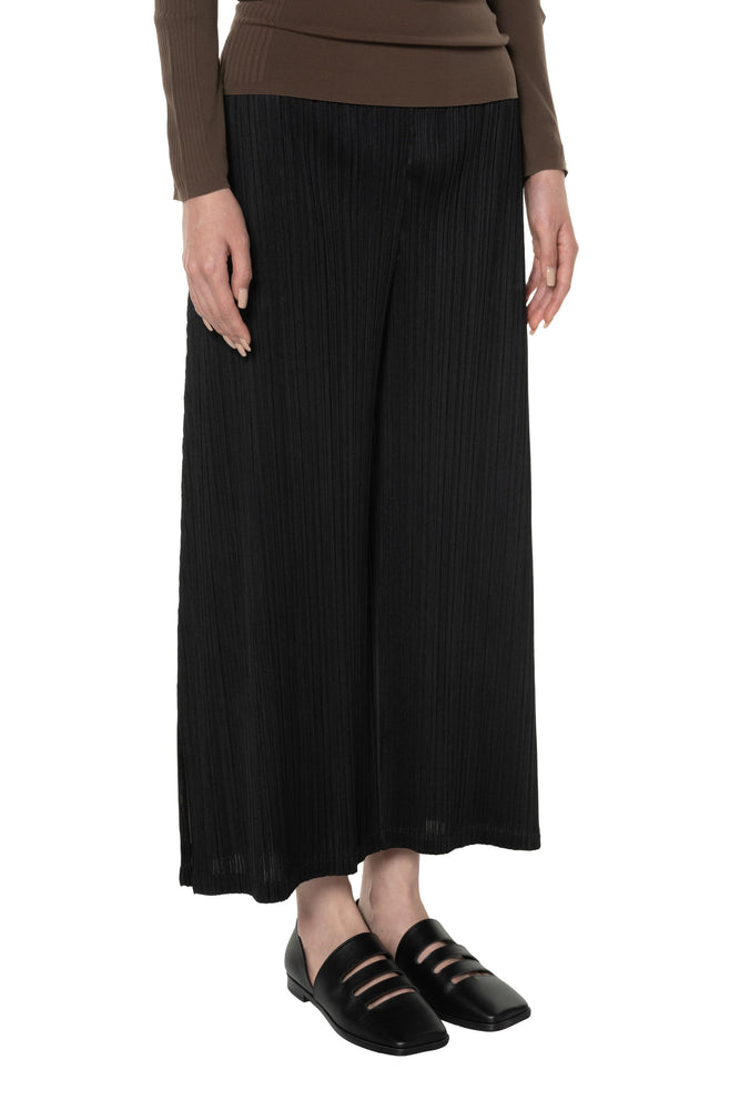 Monthly Colors February Trousers Black