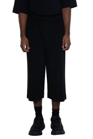 Pleats Bottoms 1 Cropped Trousers Black