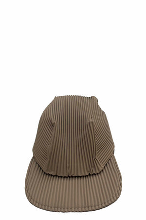 Pleats Cap Cocoa Brown