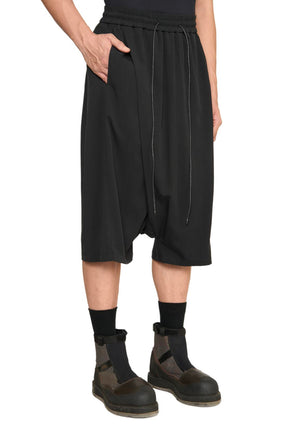 Sarun Shorts Black