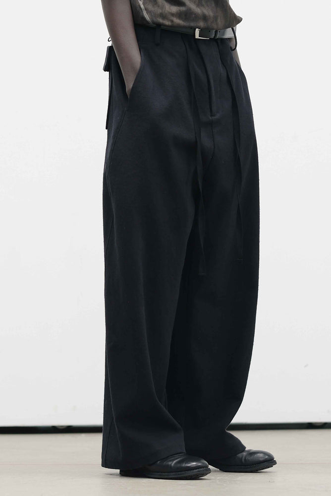 Straight-Leg Pants Black