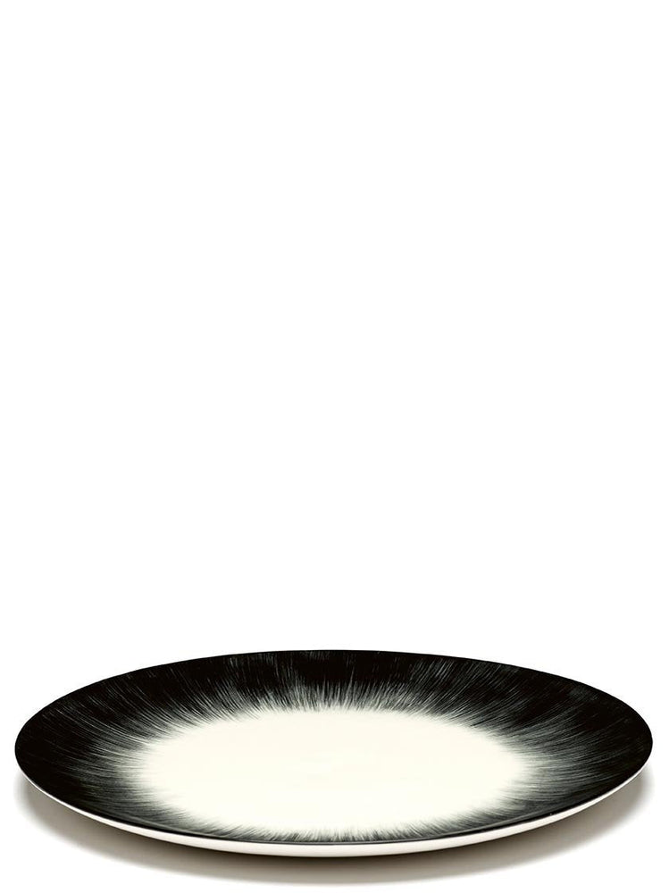 Ann Demeulemeester x Serax 24cm Black plate