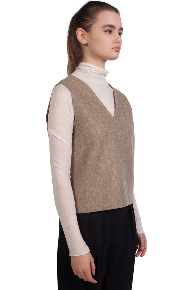 KinderSalmon V-neck Wool Cropped Vest