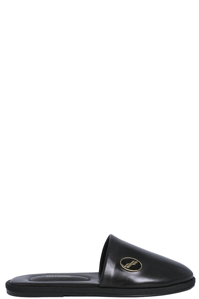 We11done Black Leather Logo Wappen Mule